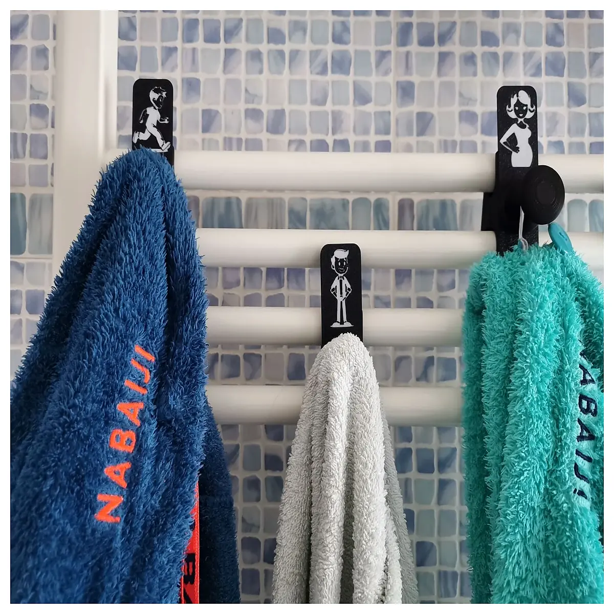Portrait Heater Towel Rack Decorative Bathroom Wall Mounted Towel Holder Warm Air Wall Shelf Bathroom Storage