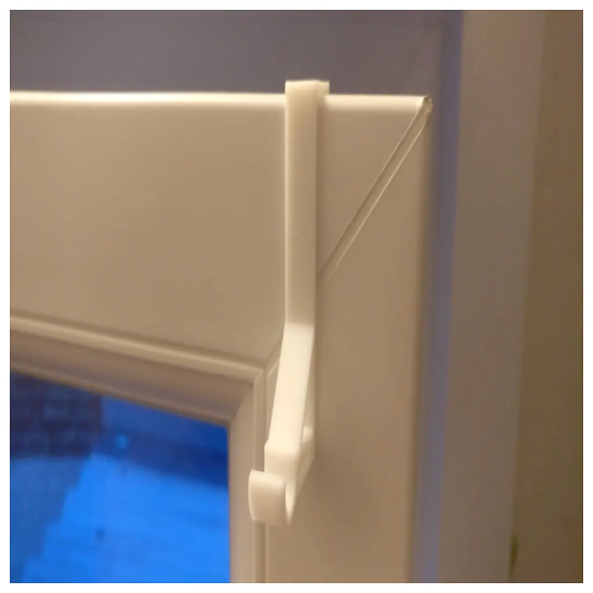 Curtain Clips Hooks Curtain Hold Fast Wall Mounts Hanging Hardware Curtain Accessories Decorative Clips Simple Practical