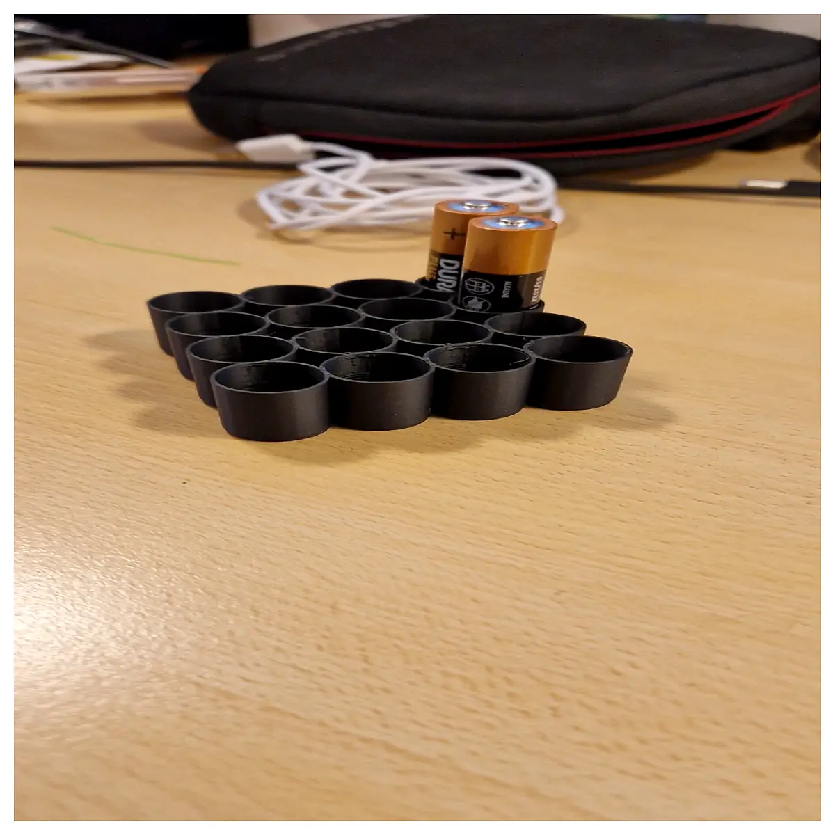 16 Cell AA Rechargeable Battery Holder Battery Clip Battery Tray Charging Station Support Ideal for Home Office