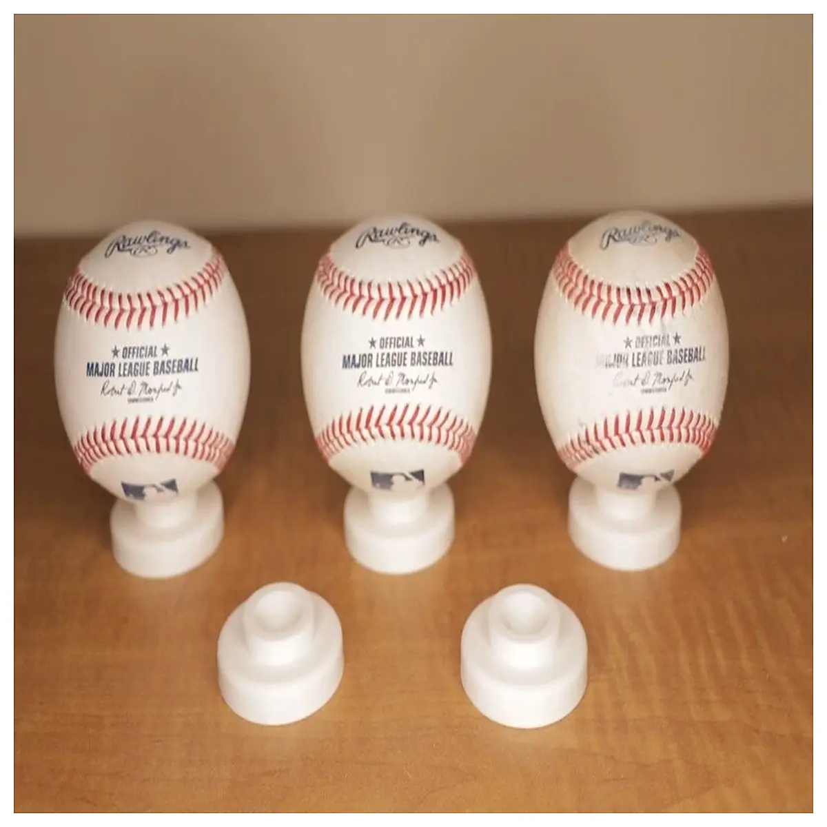 Baseball Display Stand Sports Memorabilia Holder Trophy Display Case Baseball Award Stand Collect Baseball Awards Memories