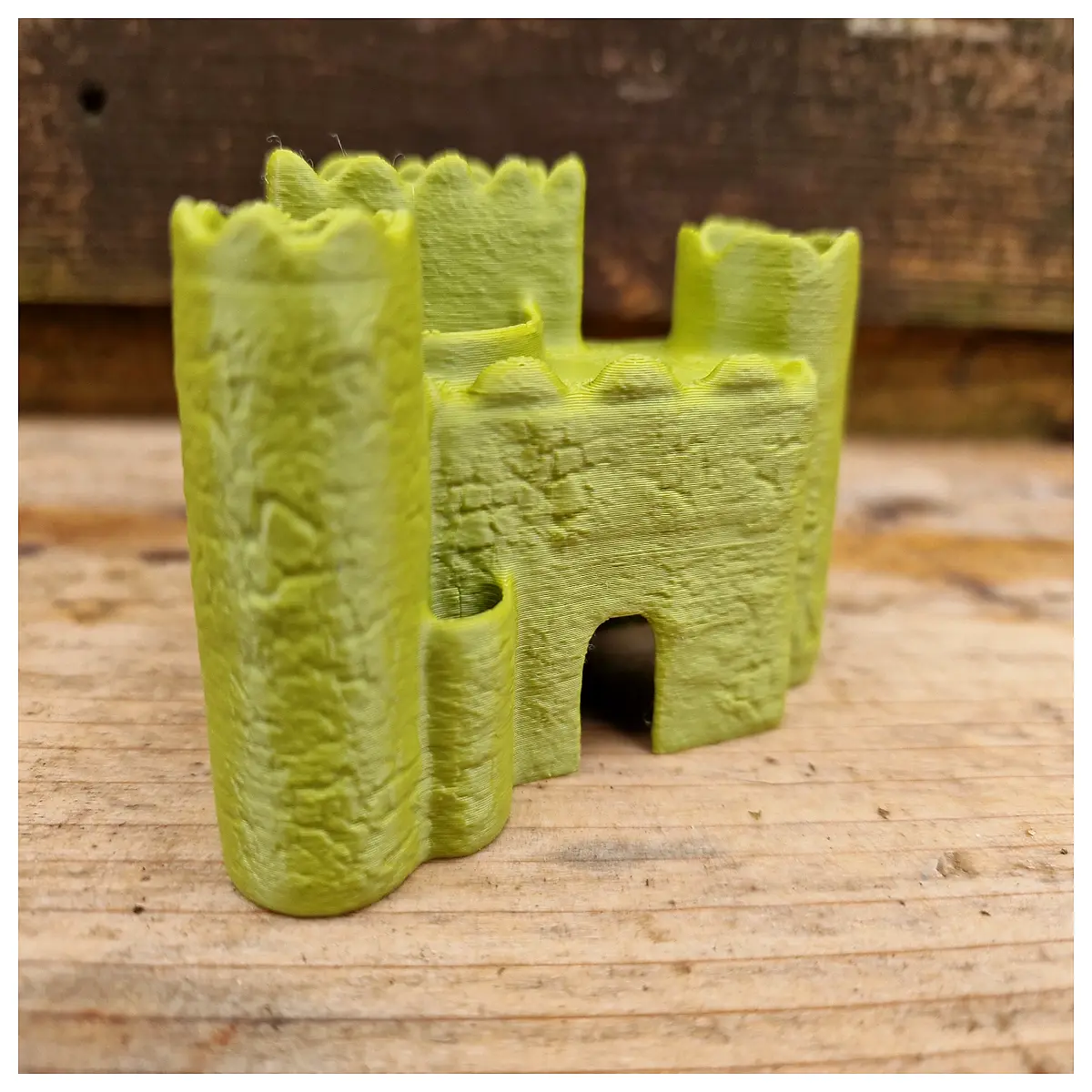 Ruined Castle Hide Vivarium Decoration Lizard Habitat Snake Shelter Pet Reptile Accessories Castle Theme Display Zoo Decoration