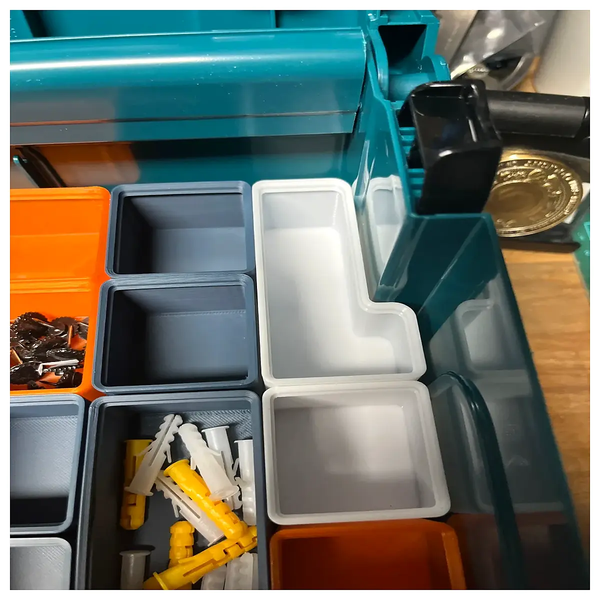 Gridfinity MakPac Corner Storage Boxes Desk Organizer Storage Accessories Isolation Boxes Modular System