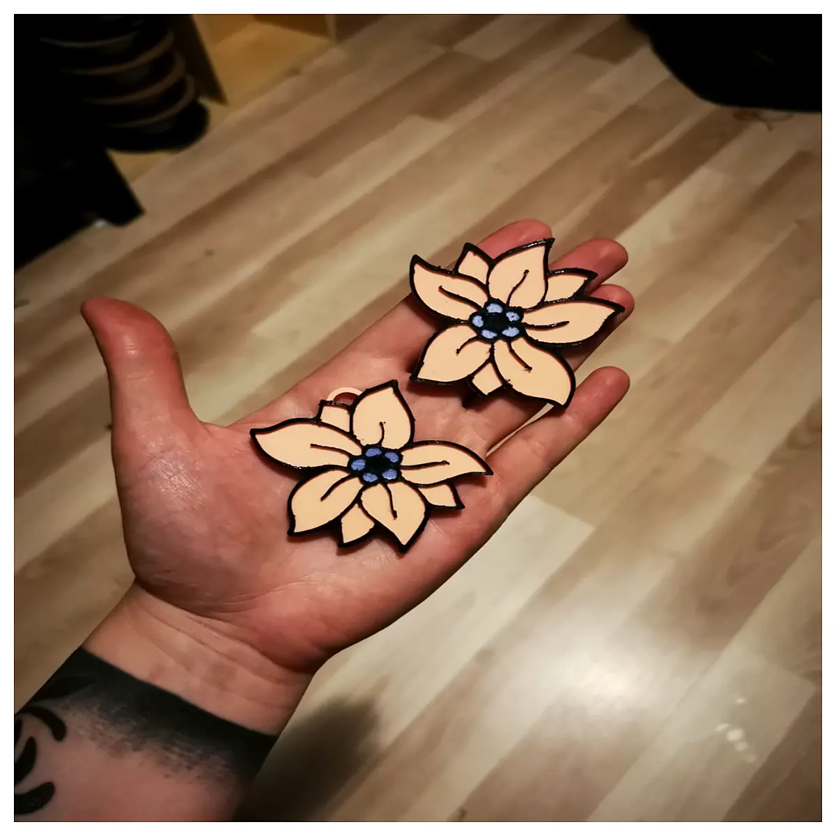 Lily Flower Keychains Magnets Home Decor Phone Accessories Creative Gift Magnetic Charms Simple Design