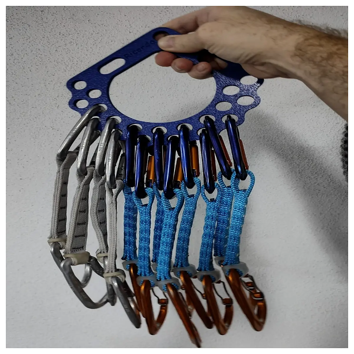 rock climbing gear organizer rack wall mount carabiner storage hook system for gym home gym equipment holder