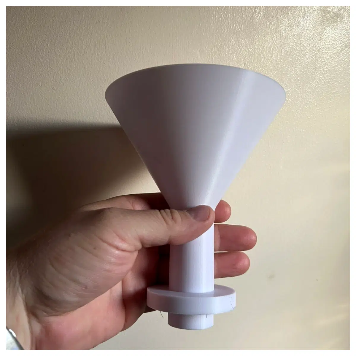 150mm wide mouth funnel with lid for safe liquid transfer and protection