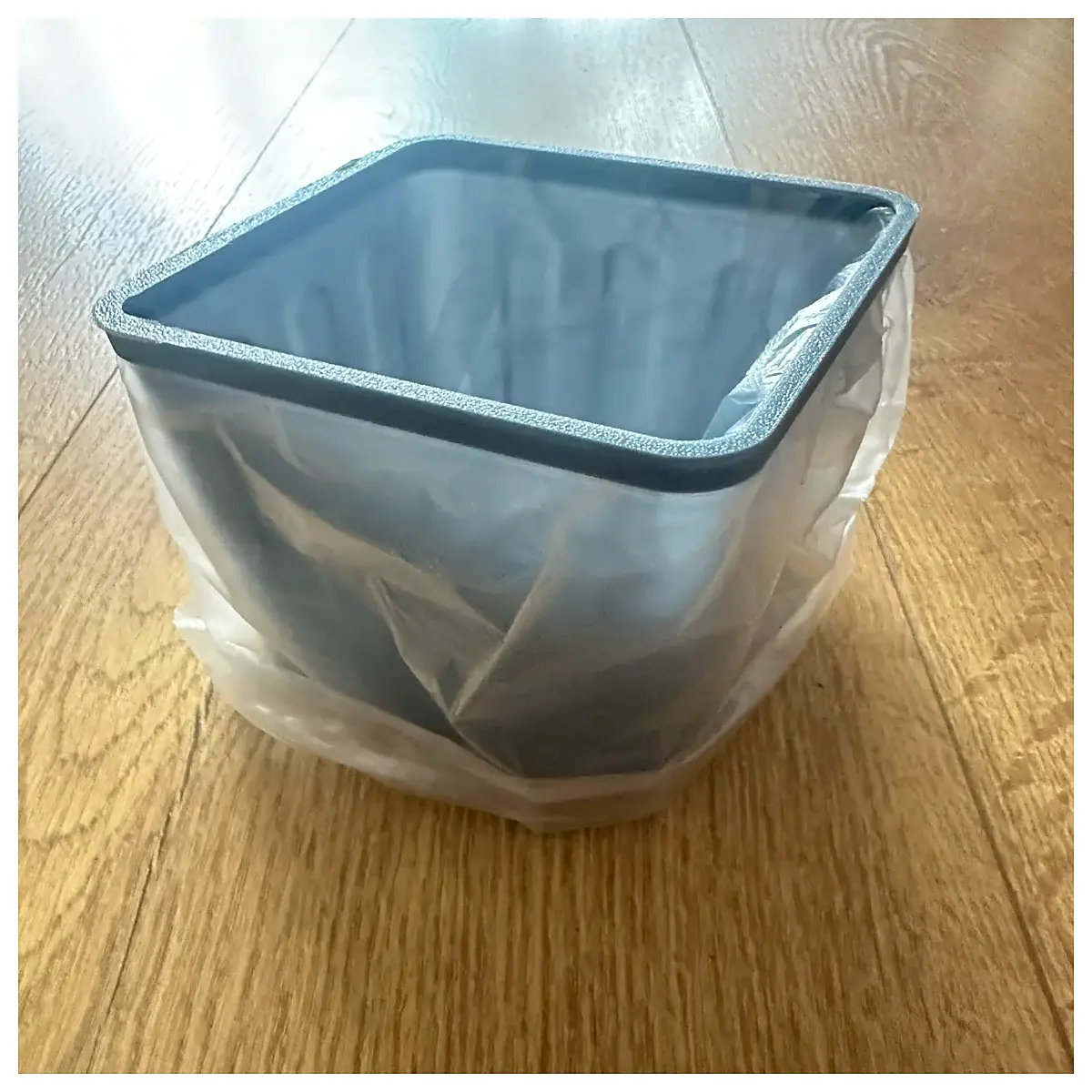 trash can lid holder ring clip stabilizer for round bin