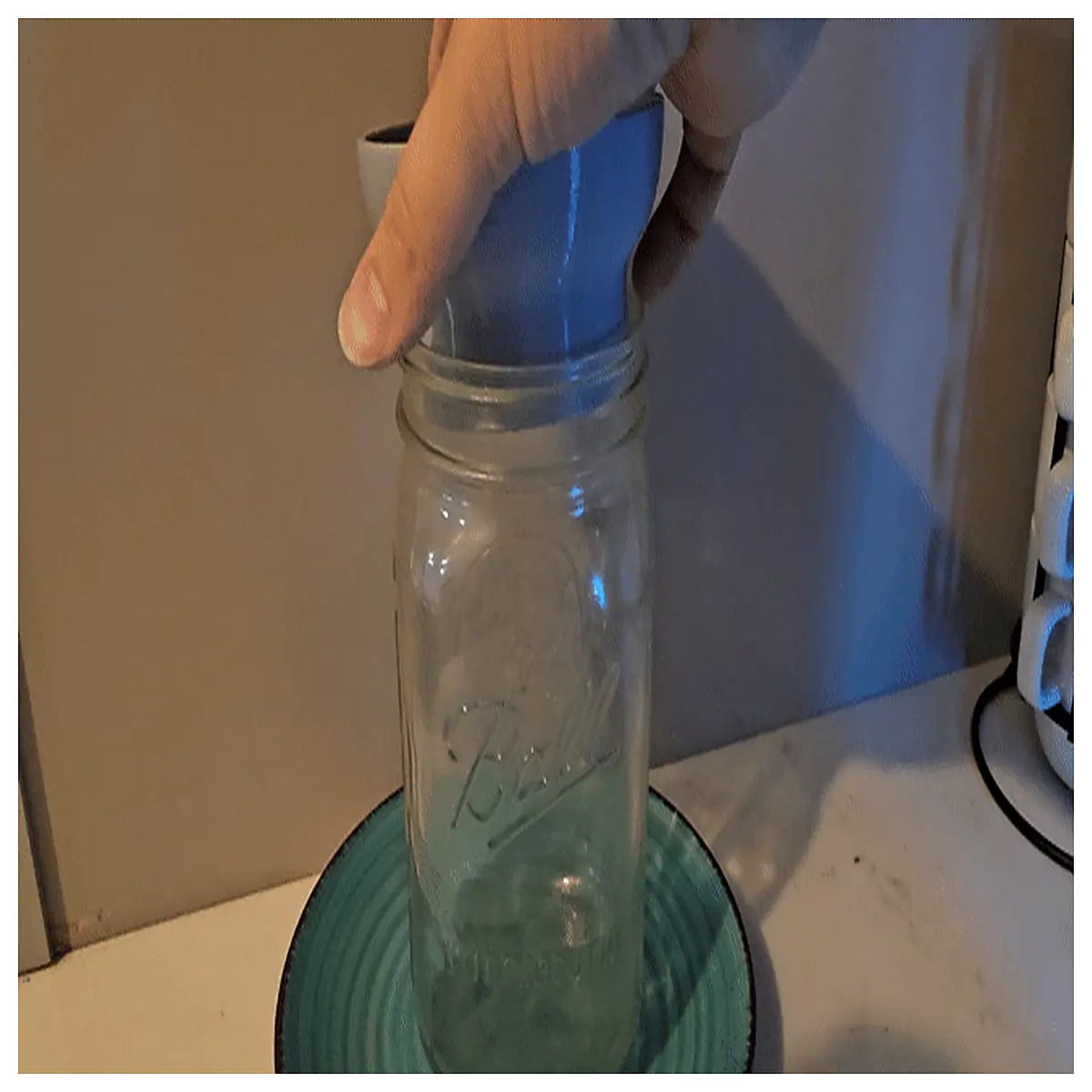 wide mouth mason jar funnel 1 quart capacity silicone spout for canning jams pickles diy crafts