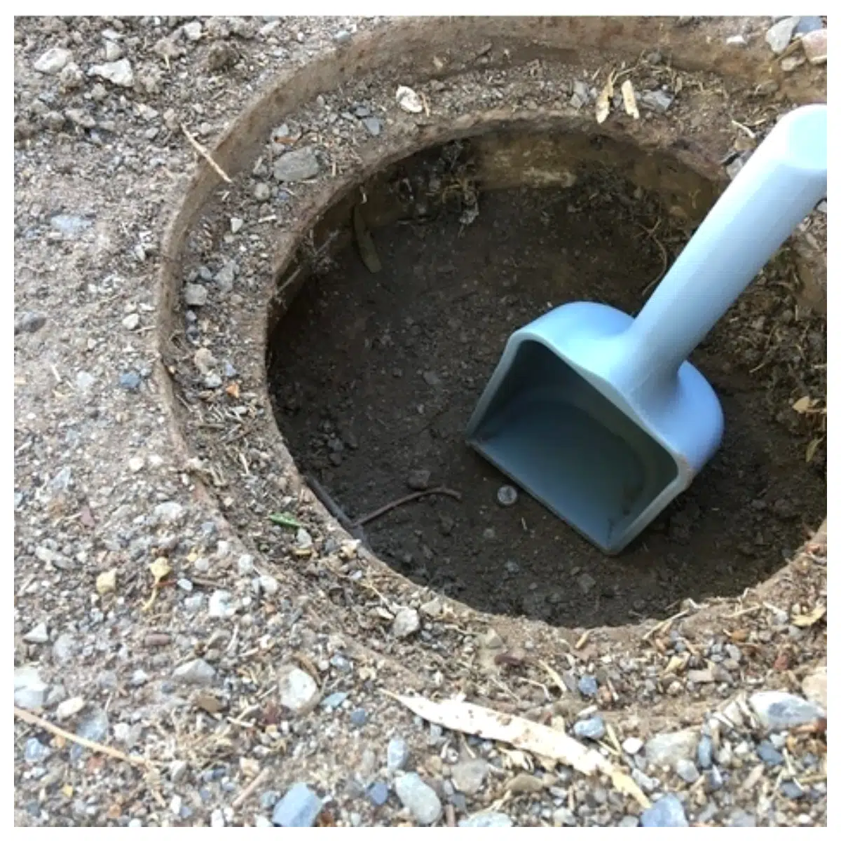 surveyor spade tool for digging test pits and soil sampling duty steel blade with wooden handle professional land survey equipment