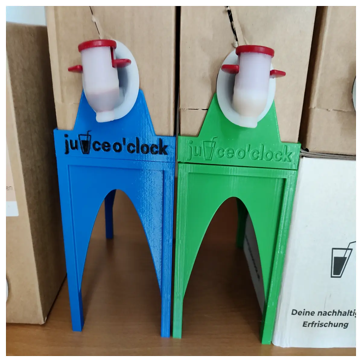 Juice Display Stand Promotion Rack Beverage Display Table Retail Shelf Vibrant Fruit Display Boost Sales
