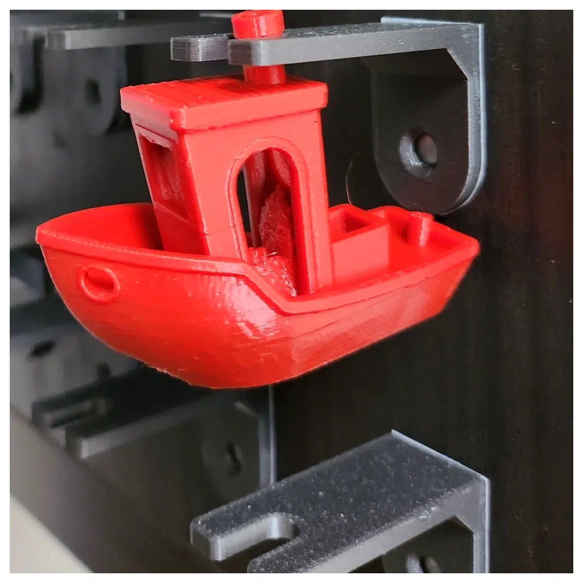 Single Benchy Wall Mount Bracket Wall Decor Toy Display Stand Toy Support Desktop Stand Display Accessory