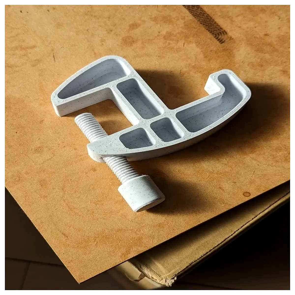 clamp desk hook organizer for cables bags headphones monitor mount clip hanger