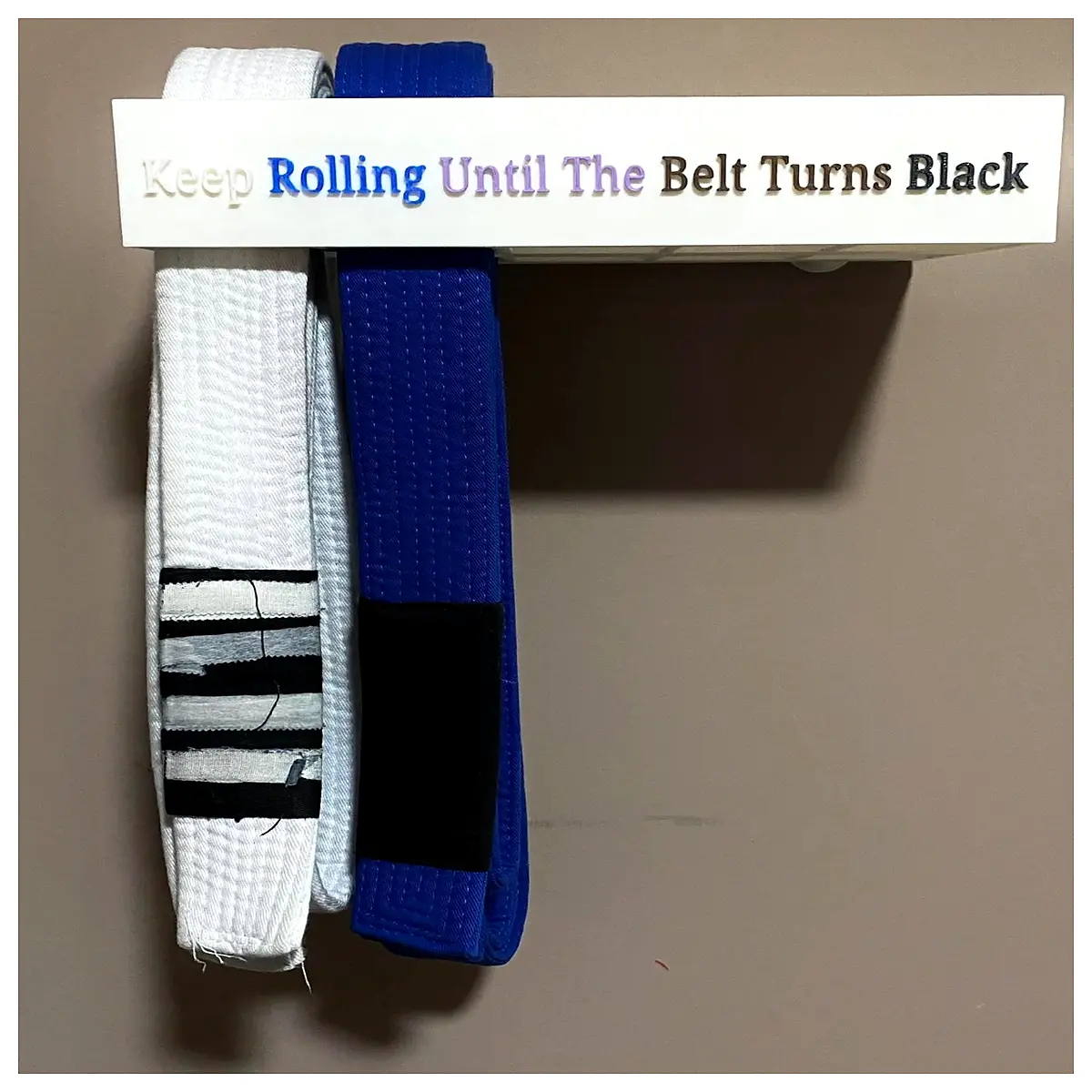 Brazilian Jiu Jitsu Belt Display Stand BJJ Training Display Competition Belt Showcase Grappling Equipment Accessories