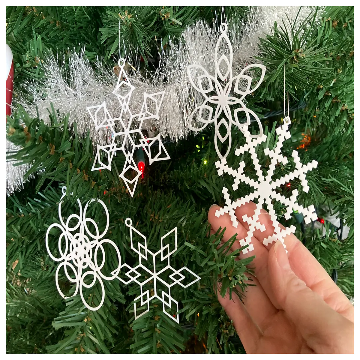 Geometric Snowflake Decorations Pixel Art Wall Decor Holiday Gift Modern Home Decorative Art Geometric Patterns Creative Ornament Interior Design
