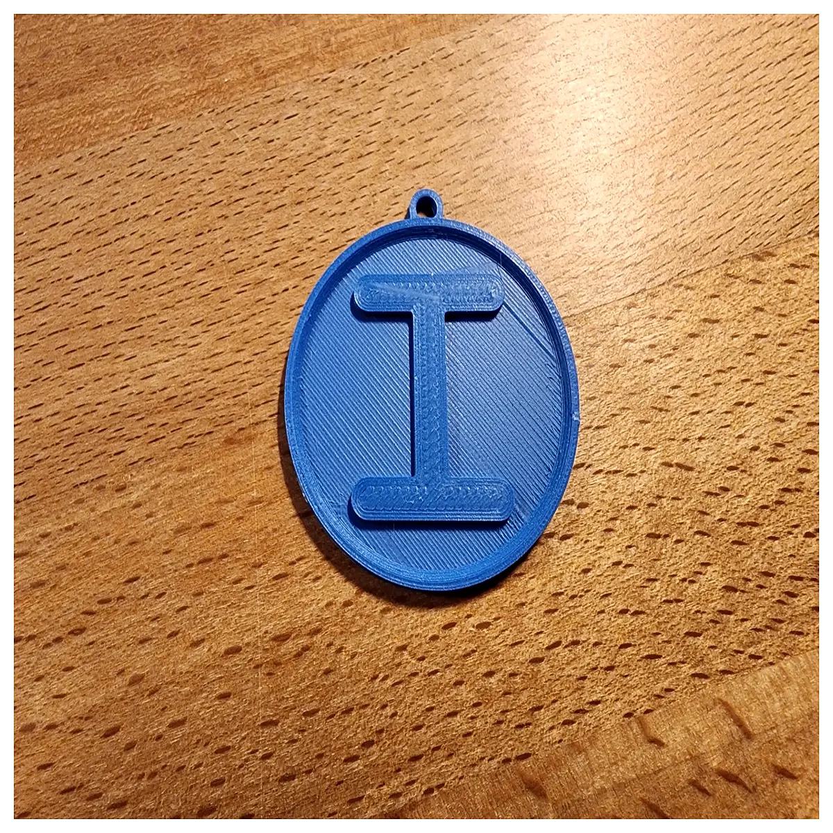 Letter I Round Keychain Creative Personalized Keyring Charm Phone Accessory Gift Student Item