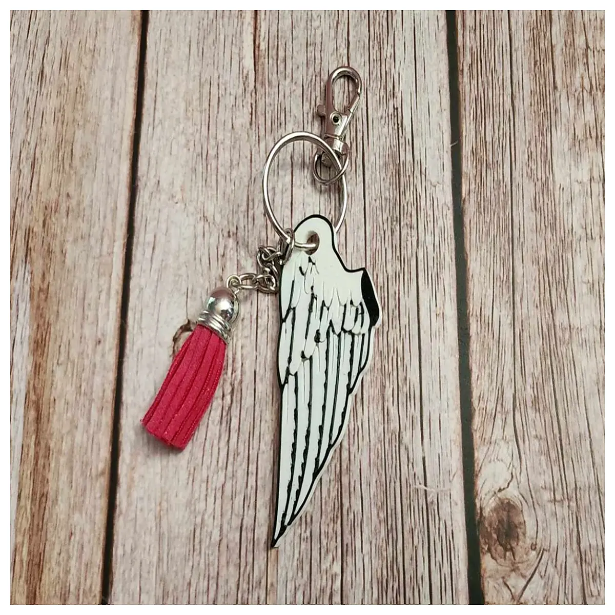 Angel Wings Keychain Wing Charm Anime Collectible Gift Character Model Keychain Accessory