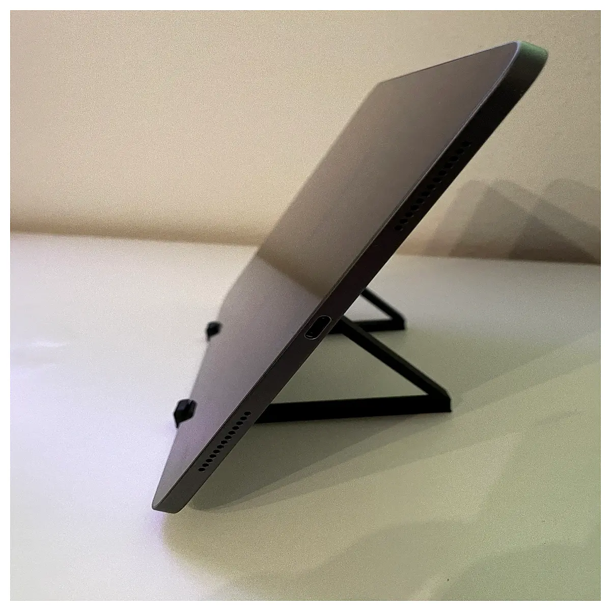 tablet phone holder adjustable desktop cradle for kitchen cooking video call hands