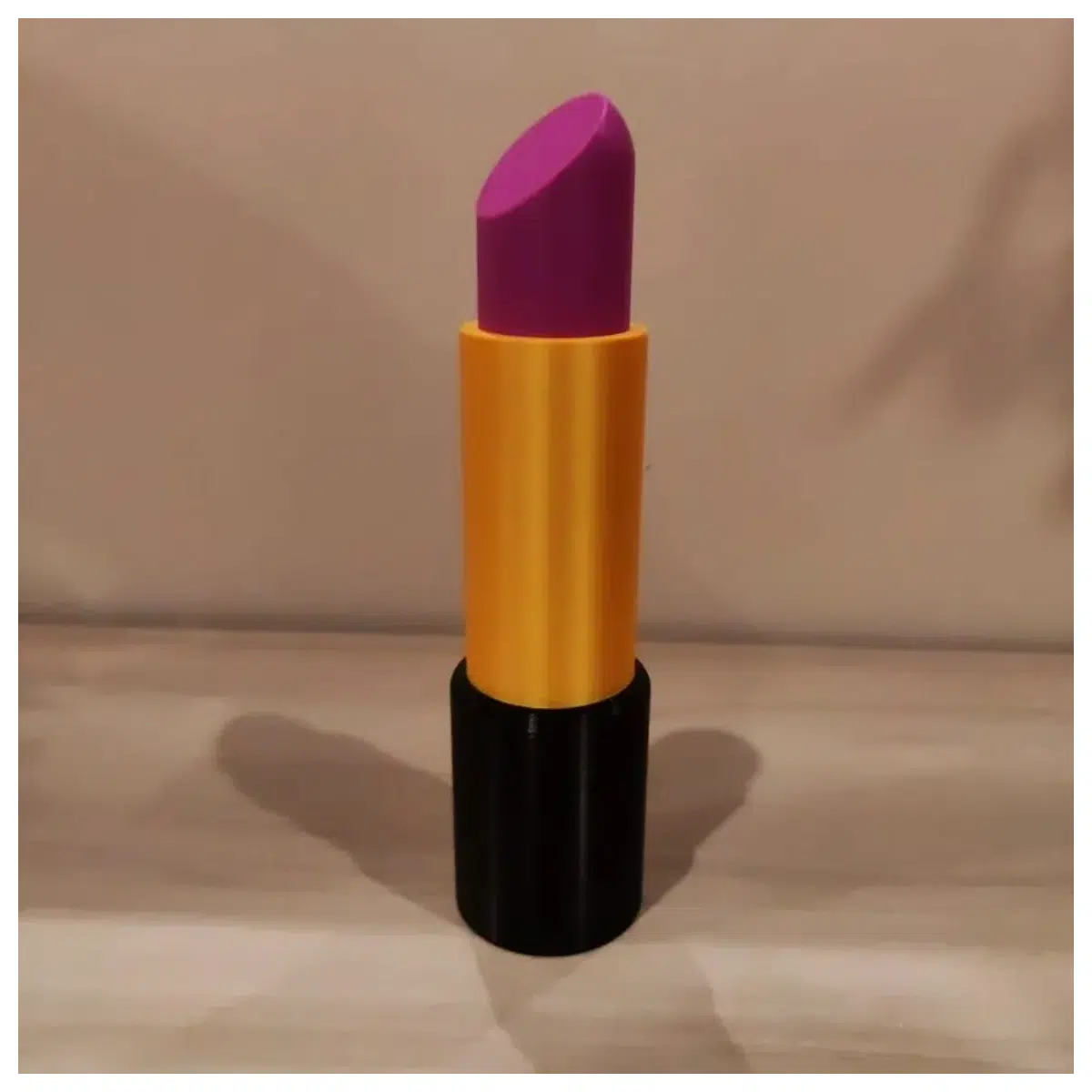 Lipstick Matte Long Lasting Not Easy to Fade Moisturizing Visible Lip Makeup Touch Up Makeup Base Lip Care Lip Oil