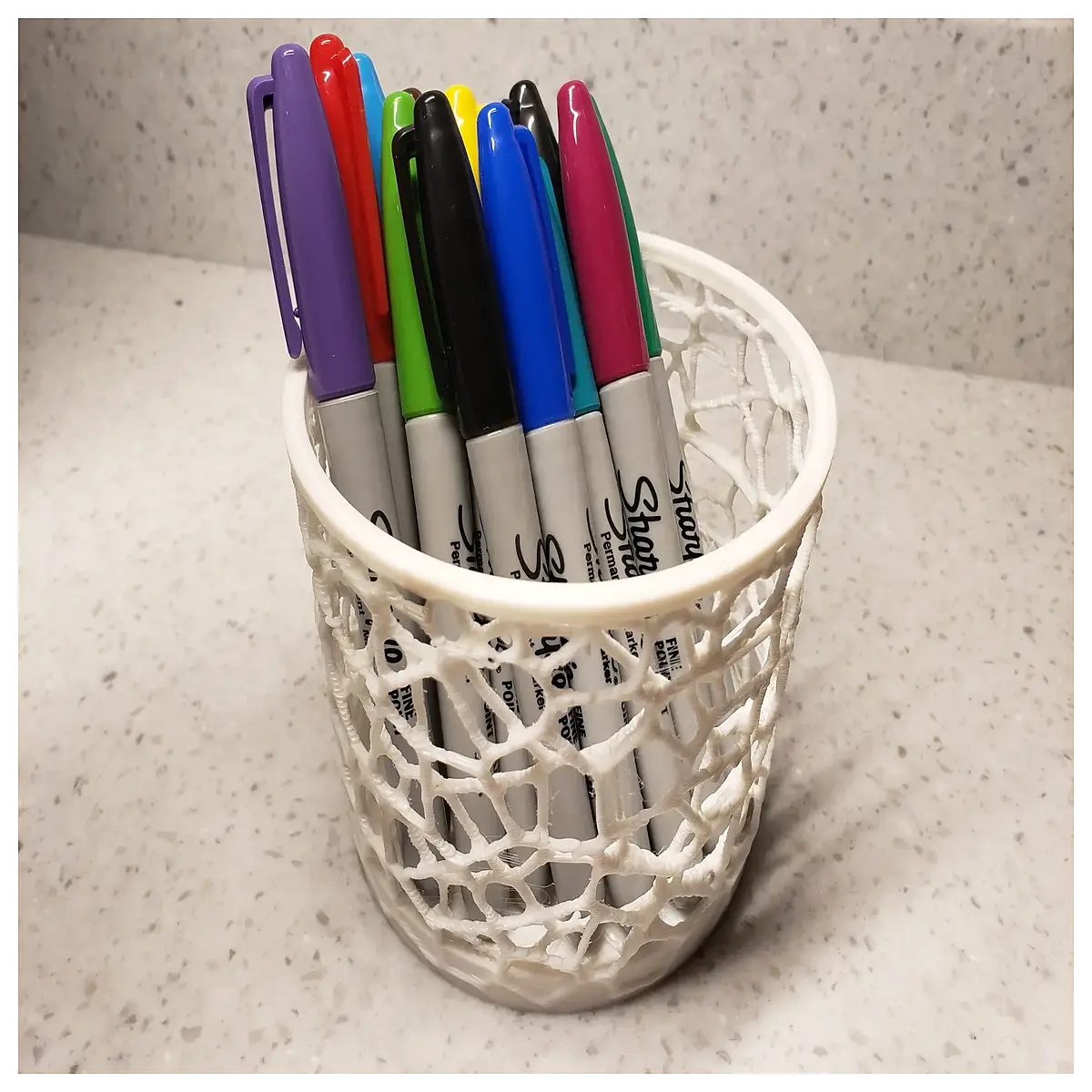 Pen Holder Phone Stand Desk Organizer Office Study Accessory Holder Container Portable Creative VORONOI