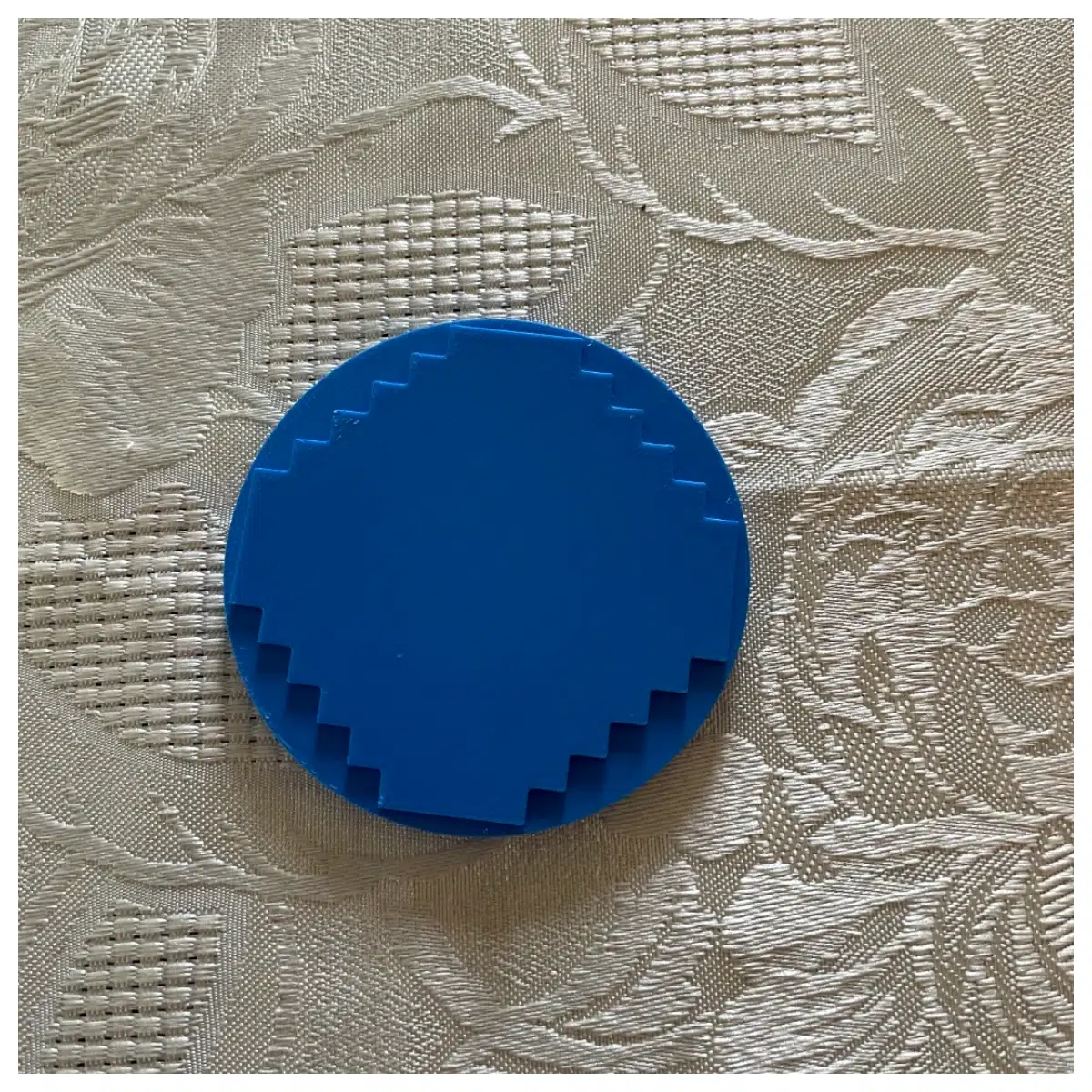 Pixel Coasters Creative Desktop Decoration Phone Stand Lazy Person Gadget Desk Decor Home Accessory