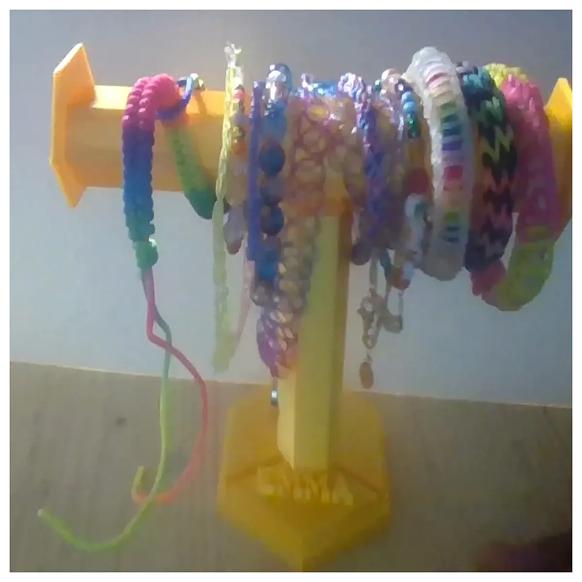 acrylic jewelry organizer for bracelets necklaces rings countertop holder