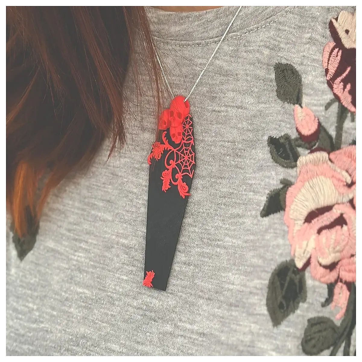 Gothic Coffin Pendant Necklace Black Cross Death Theme Jewelry Skull Chain Mourning Gift Cemetery Decoration Accessory