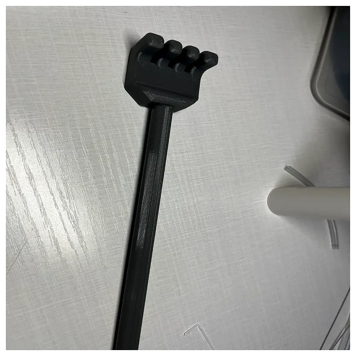 ergonomic back scratcher long handle reach tool for elderly itchy relief