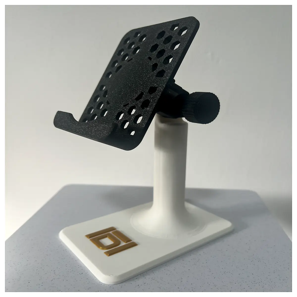 Mobile Phone Holder Adjustable Angle Phone Stand Car Mount Desktop Holder Phone Accessories Support Bracket
