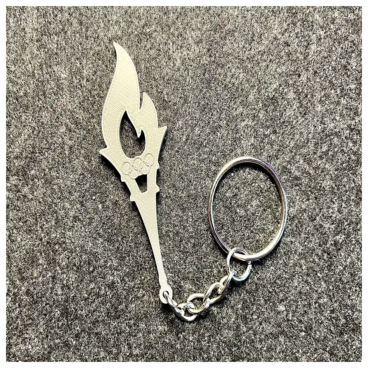 paris tower keychain flat metal souvenir friends travel memento