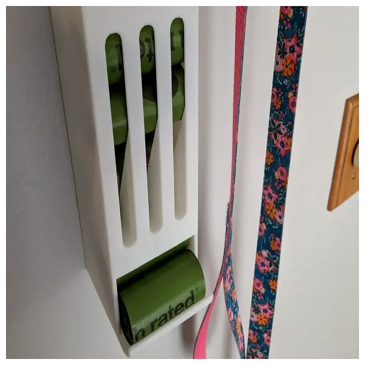 Dog Waste Bag Dispenser Roll Holder Pet Poop Bag Winder Toilet Accessory Dog Supplies Quick Roll Easy Cleanup