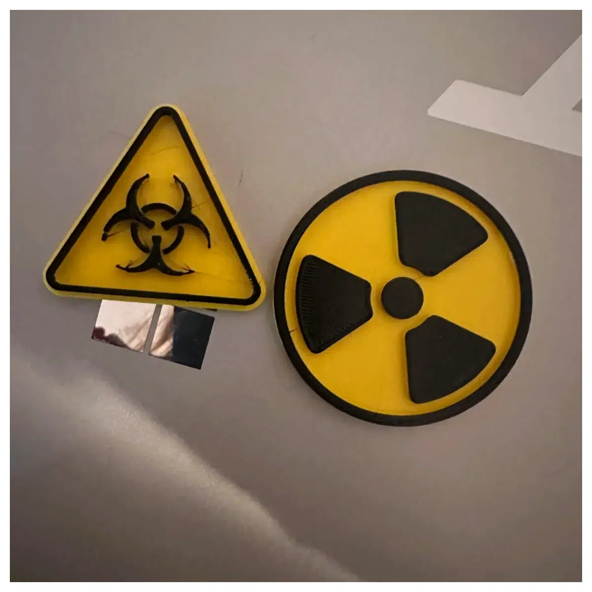 biohazard magnet skull warning sign fridge art decor science lab safety sticker viral meme gift