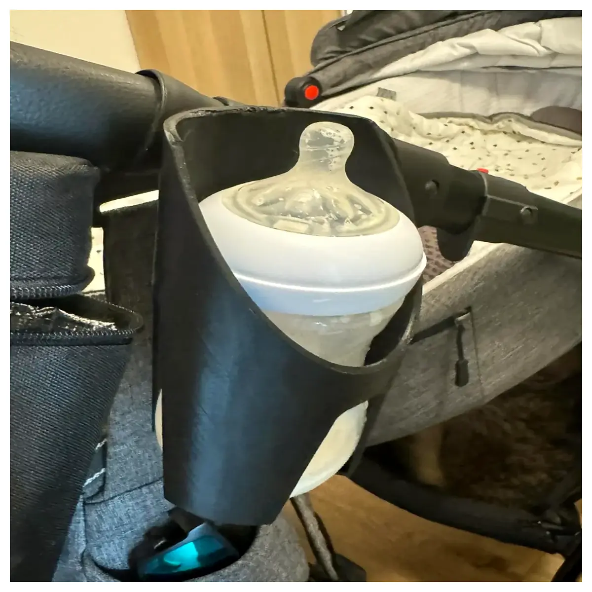 Valco Noordi Fjordi Baby Stroller Bottle Holder Bottle Rack Baby Carriage Accessories Bottle Fixer Cradle Support