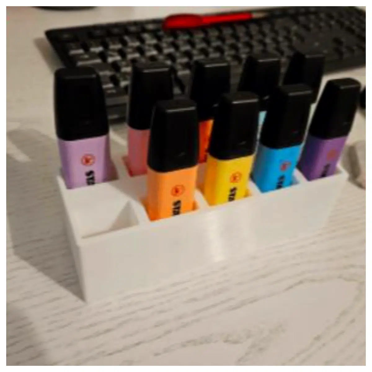 Marker Holder Stand Desk Mounted Pen Cup Pen Tip Support Bracket Office Learning Supplies Marker Stand