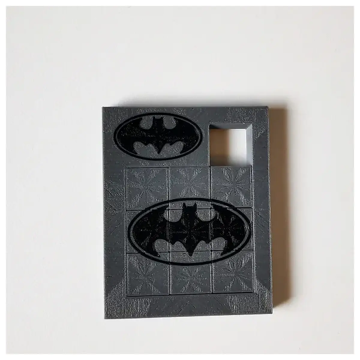 DC Slide Puzzles Superhero Collection Brain Teaser Challenge Kids Collectors Puzzle Pieces DC Character Puzzles Slide Puzzle Game