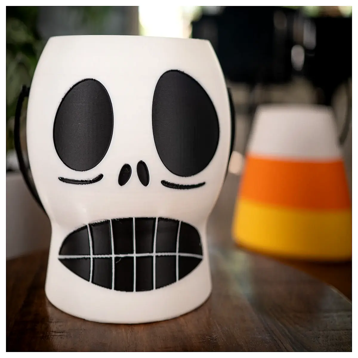 Halloween Skull Bucket Retro Candy Bucket Festive Decoration Creative Gift Trick or Treat Bucket Decor
