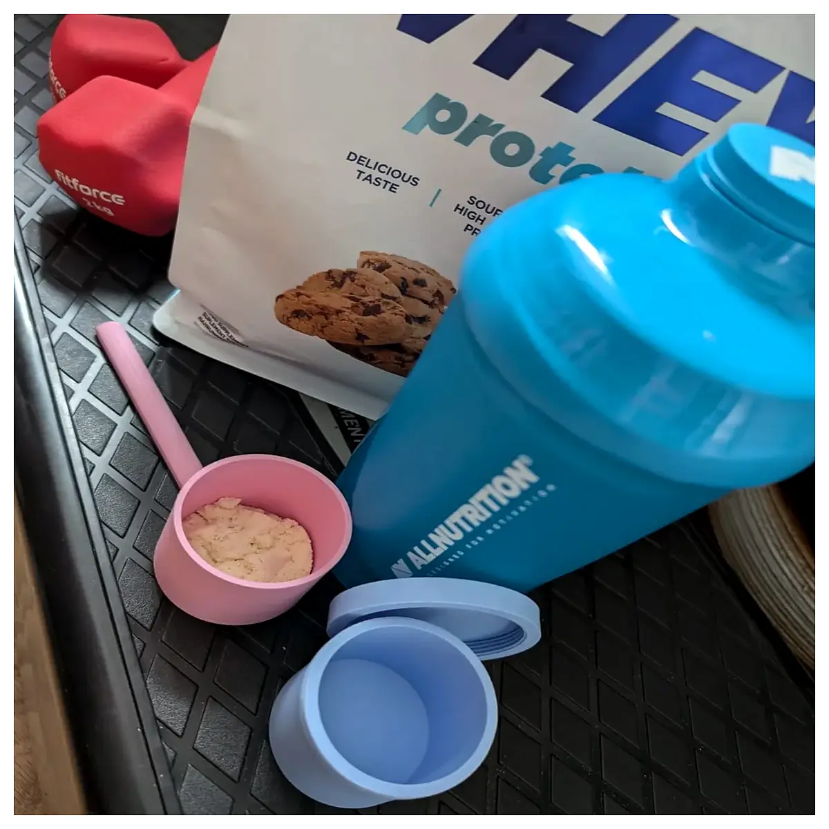 Protein Box with 30g 72ml Measuring Cup Protein Powder Container Measuring Scoop Nutritional Supplement Fitness Food