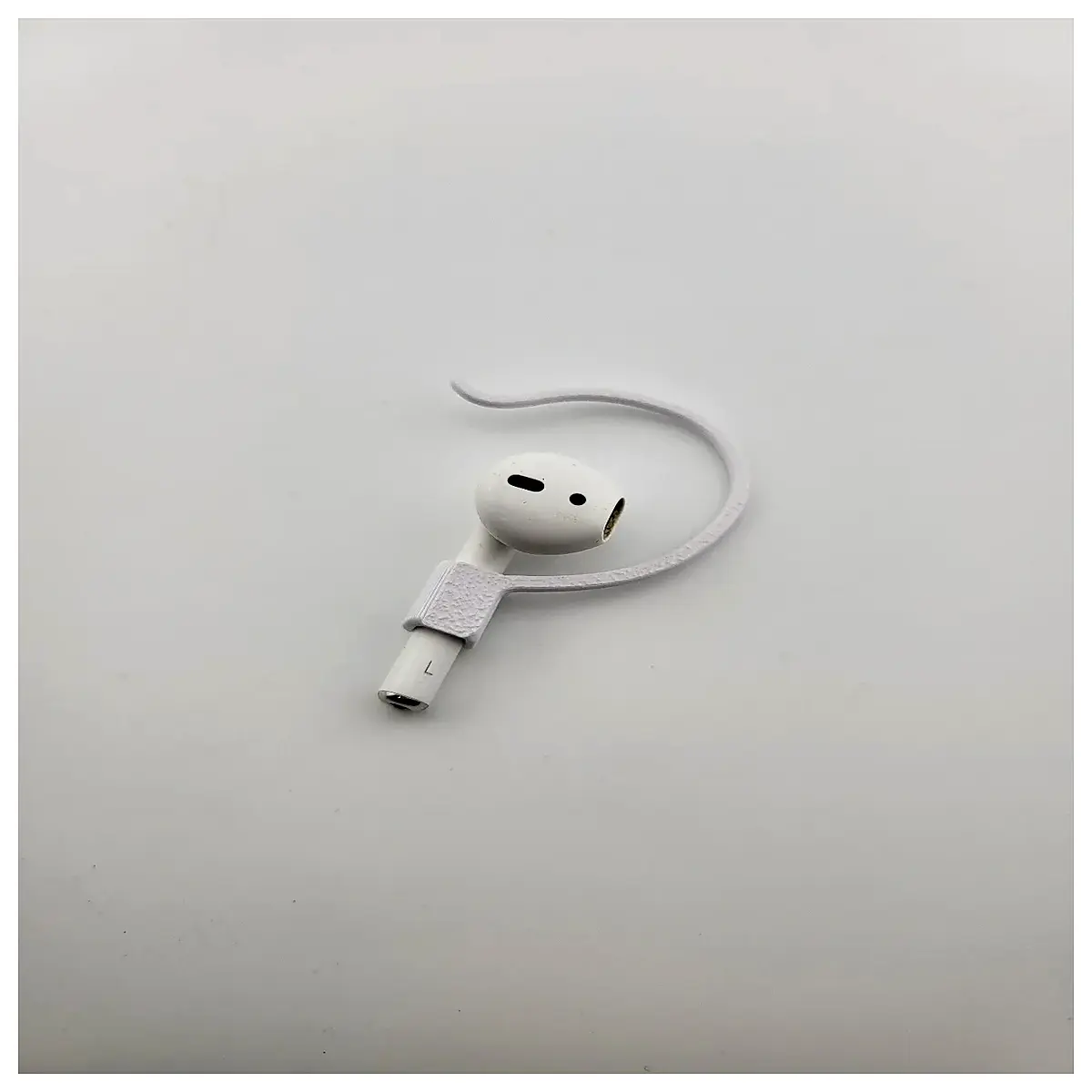 AirPods Ear Hooks Noise Cancelling Music Accessories Perfect for Gym Workout Wireless Bluetooth Headphone Kit