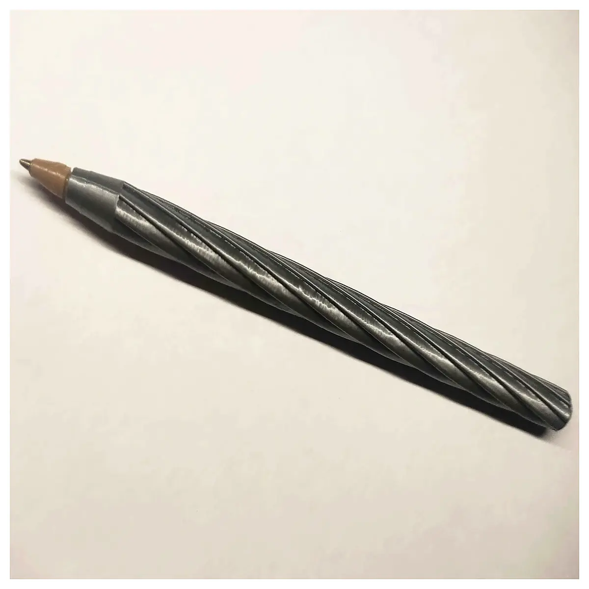 best ballpoint pens for writing smooth ink black blue red gel refillable office school supplies bulk pack