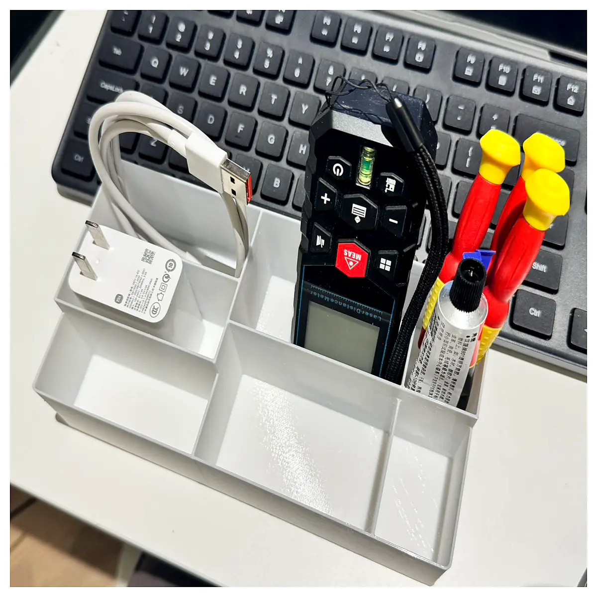 minimalist desktop organizer box for phone keys coins small items storage tray tidy desk accessories