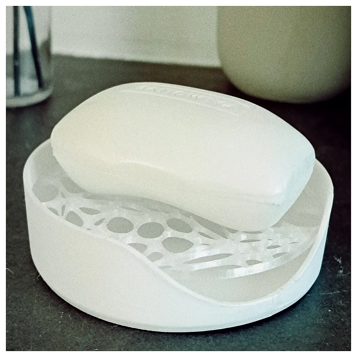 Minimalist Soap Dish Holder Bathroom Soap Rack Kitchen Detergent Organizer Soap Tray Compact Design Space Saving