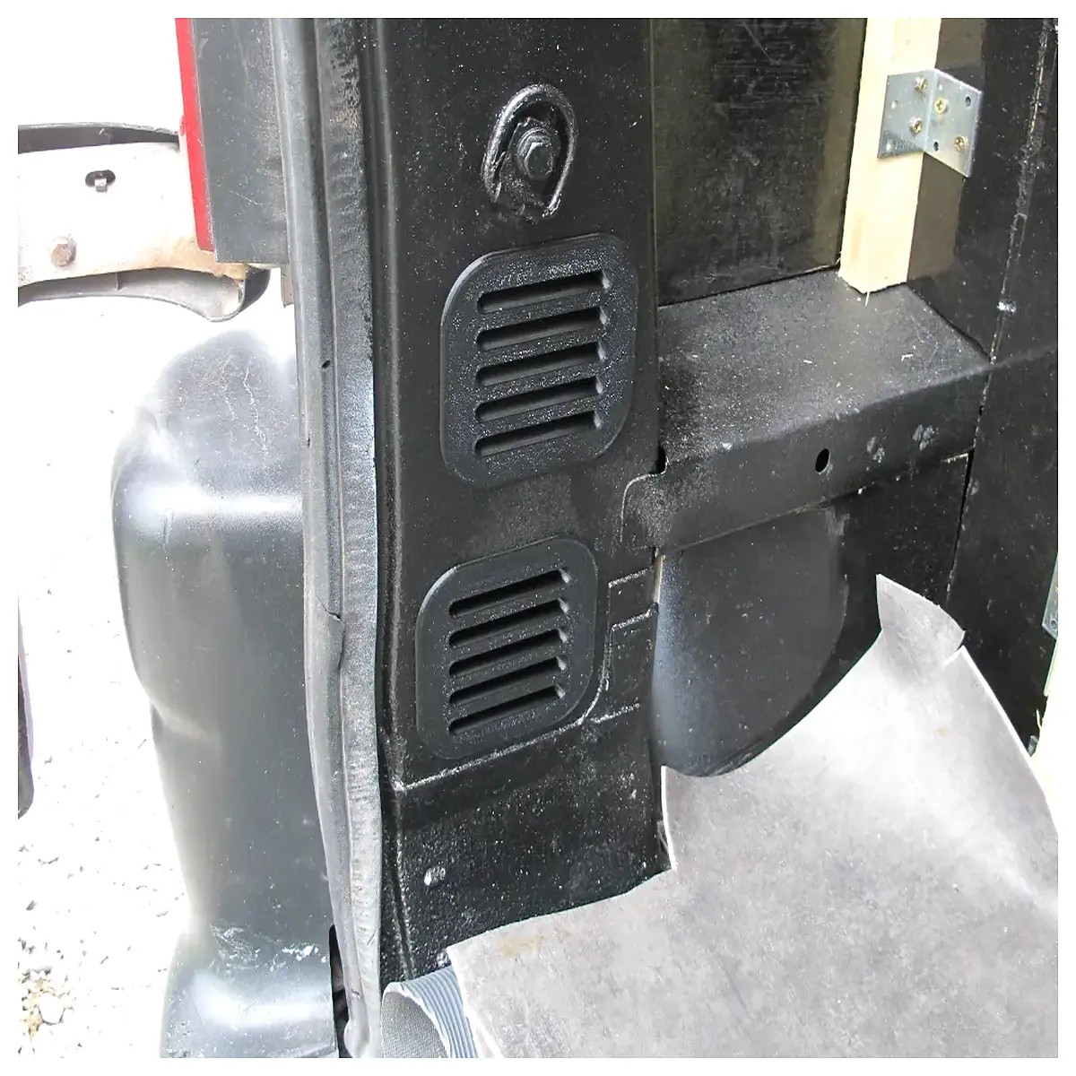 Master 2 Rear Ventilation Cover Auto Parts Cooling Cover Radiator Grille Replacement Parts Vehicle Accessories
