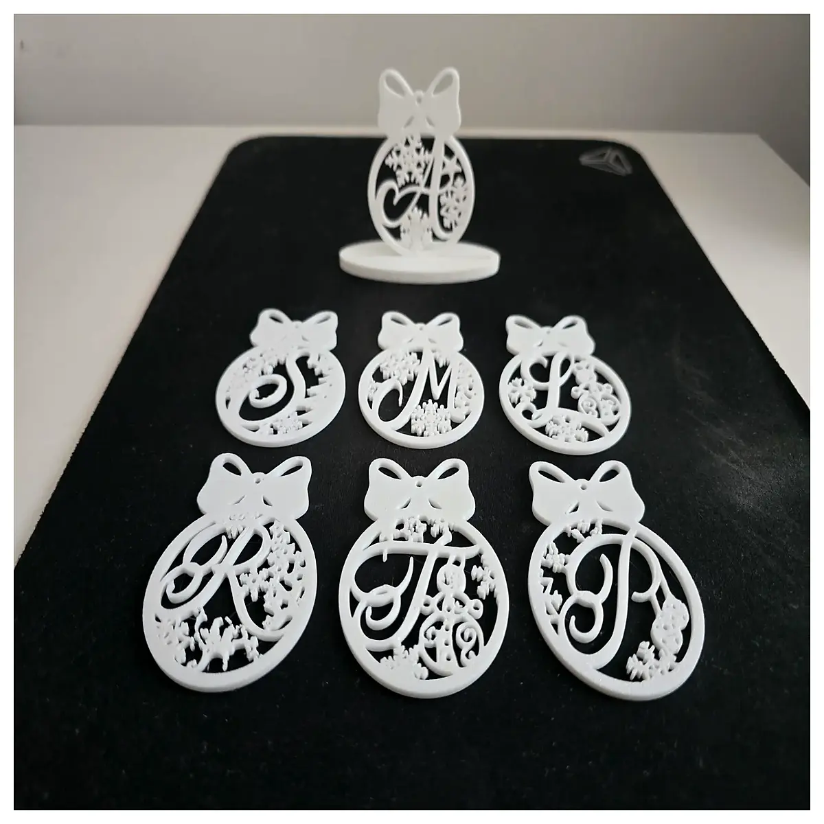christmas tree decorations wholesale festive home decor supplies holiday party table centerpieces ornaments for tree and mantle