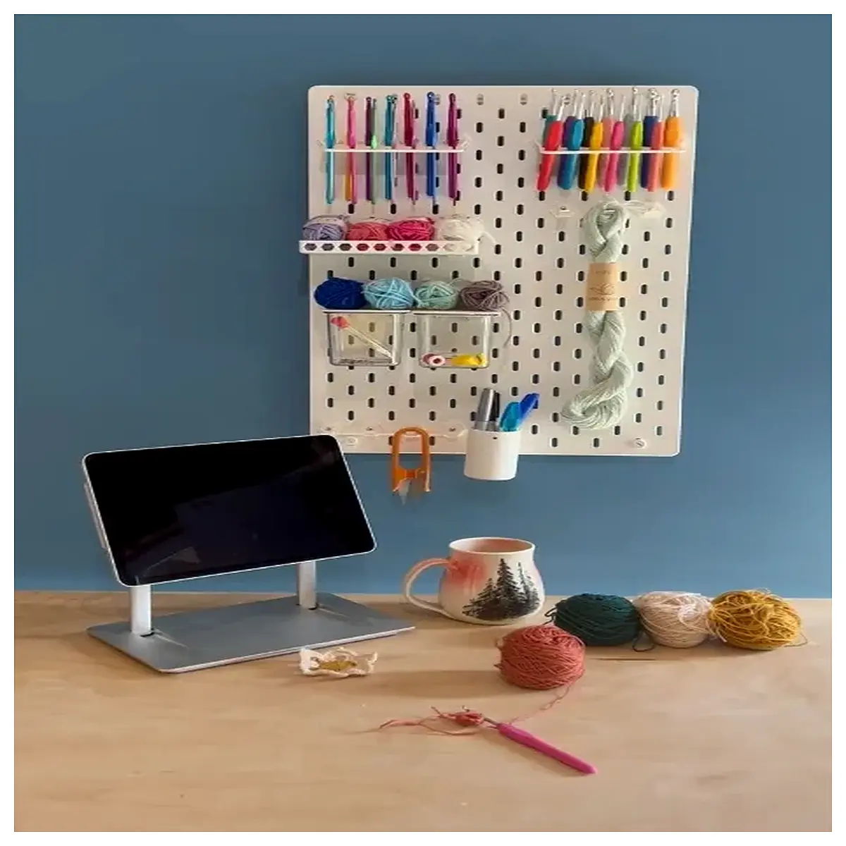 large hole crochet hook holder organizer for bulky yarn projects