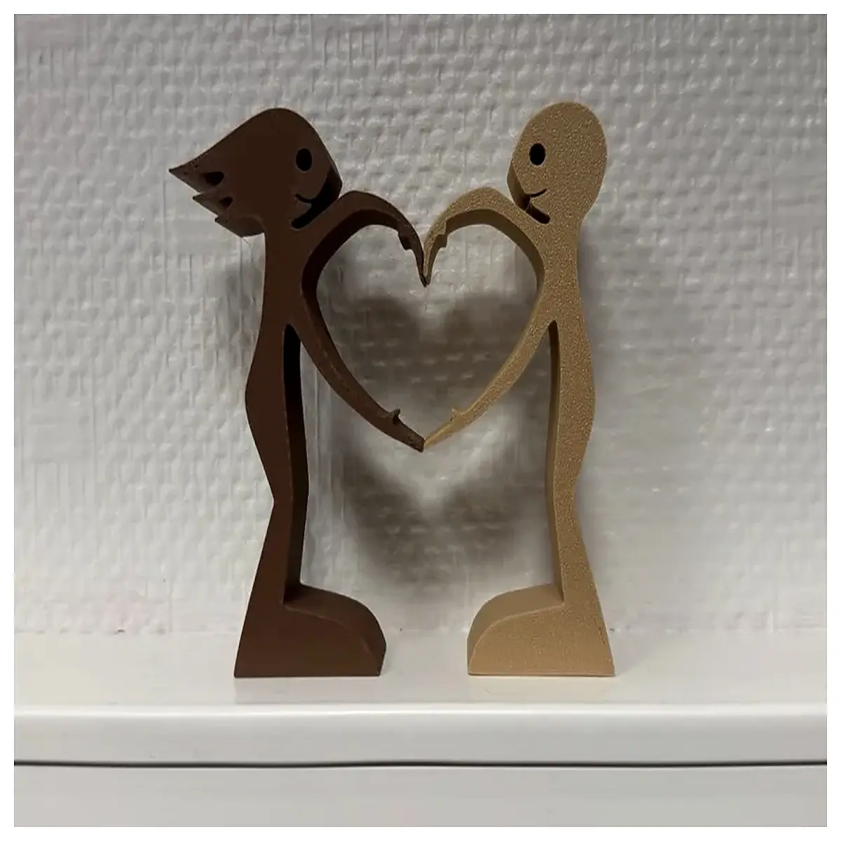 Wooden Carved Couple Sculpture Decoration Love Gift Wedding Decor Art Piece Memory