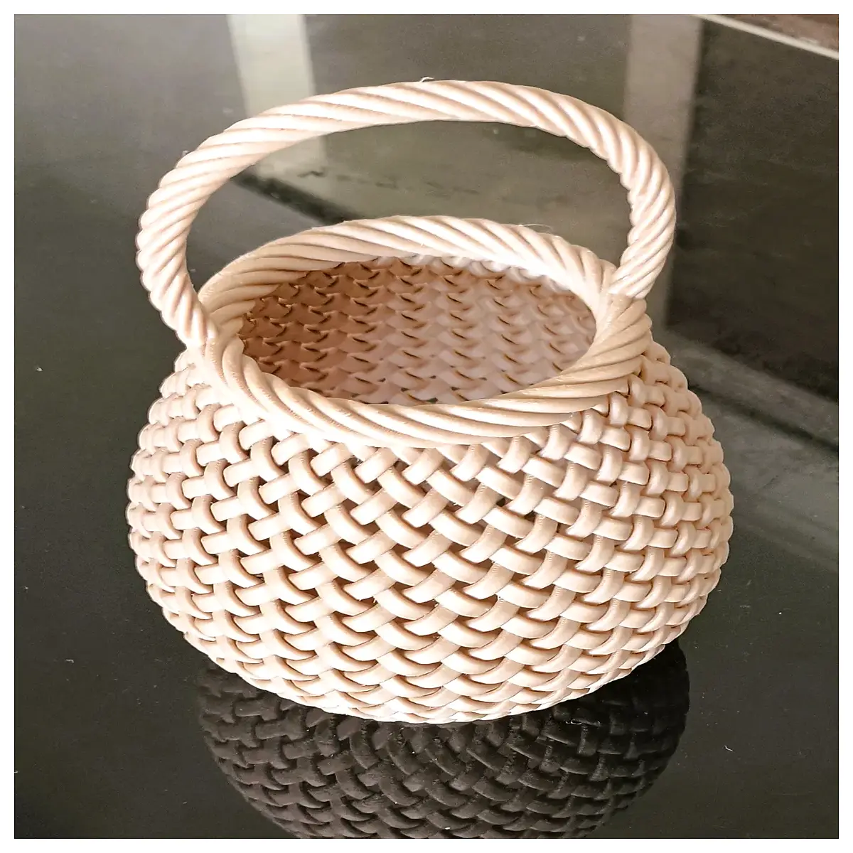 Woven Basket UT006 Rustic Handheld Storage Basket Shopping Tote Home Decor Accessories