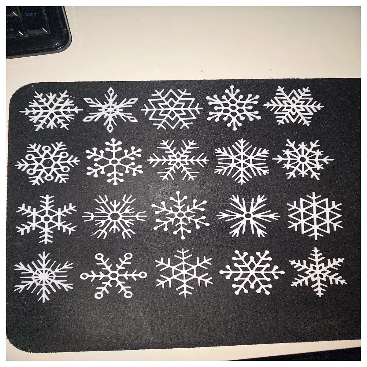 20pcs Christmas Snowflake Decorations Set Holiday Party Decor Christmas Tree Accessories Festive Atmosphere