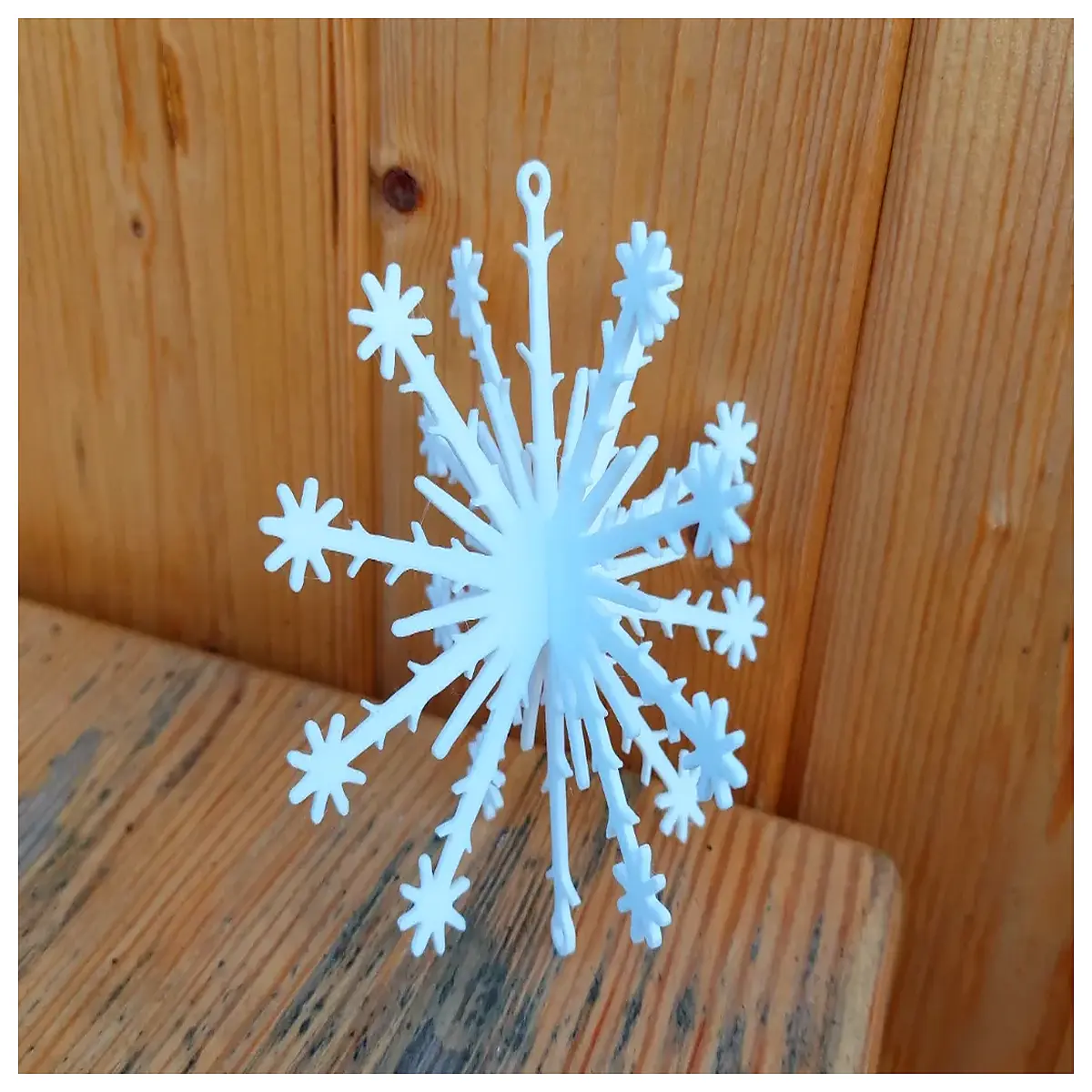 vintage snowflake ornaments for christmas tree retro holiday decor classic winter pine cone baubles nostalgic xmas tree accessories