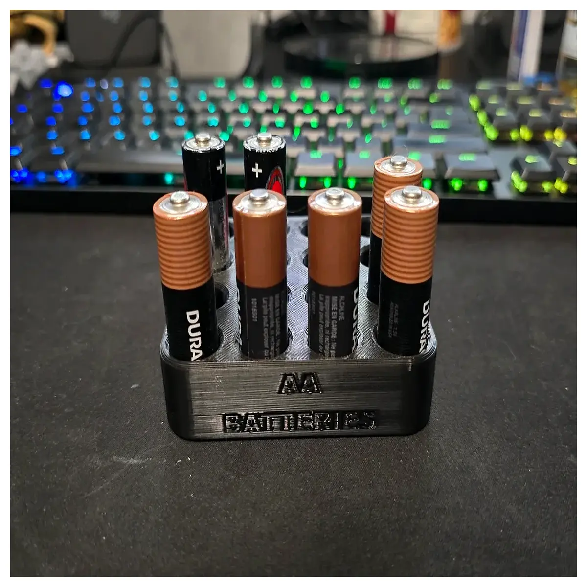 AA Battery Holder 16 Pack Battery Clip Phone Stand Mobile Accessory AA Battery Holder Accessories