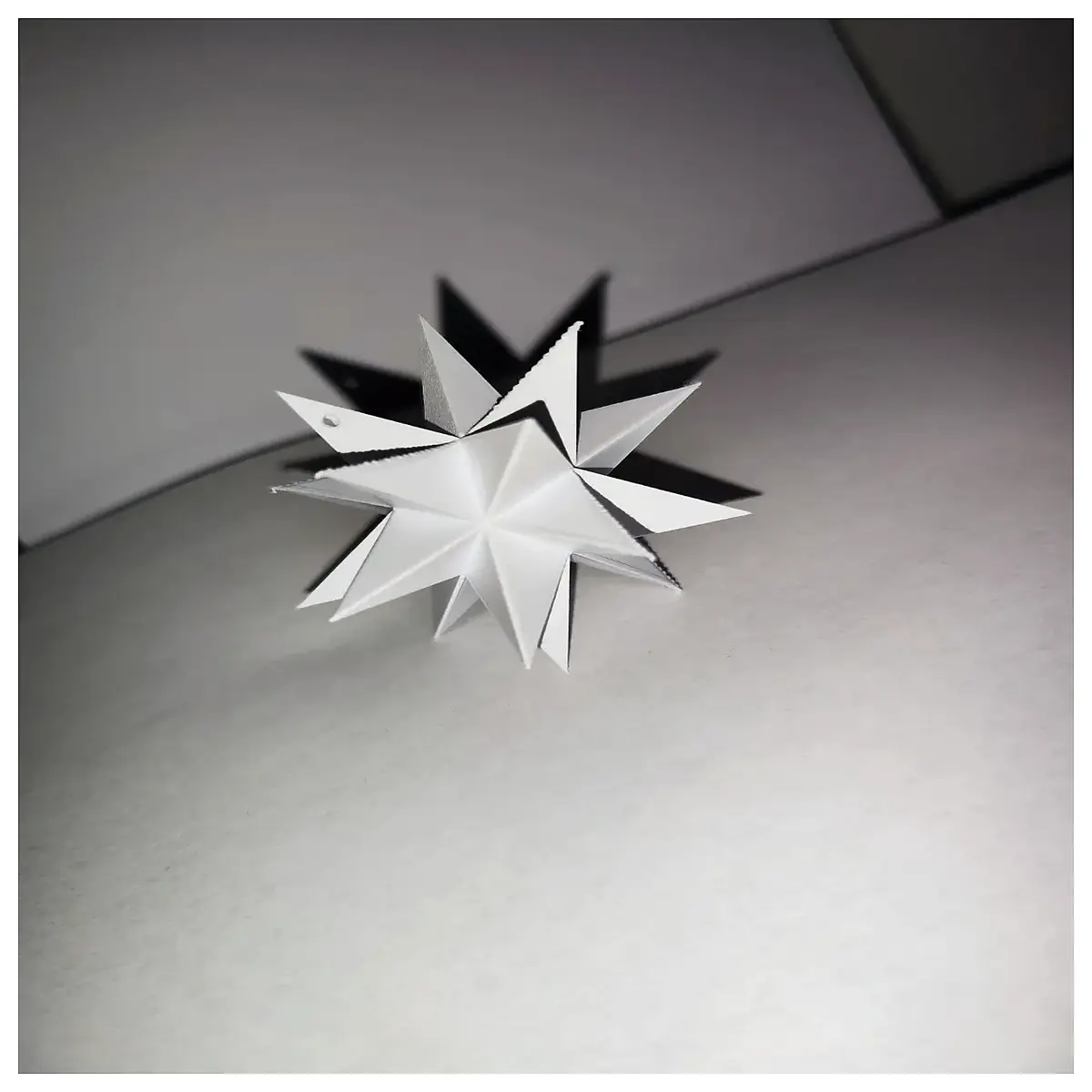 non round christmas ornaments shapes stars hearts snowflakes trees for tree decoration