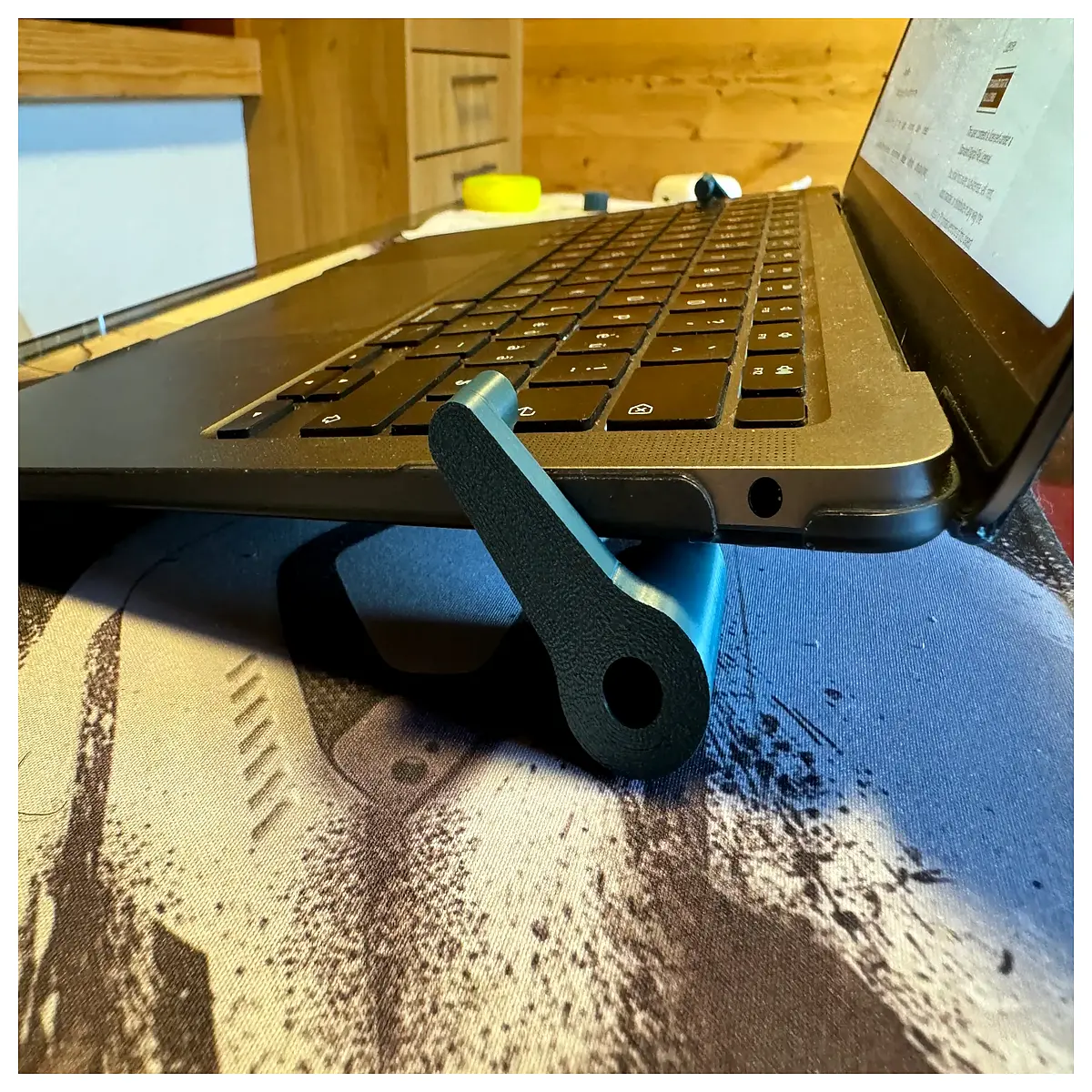 Ergonomic Laptop Stand Stand Laptop Stand Adjustable Angle Desk Support Holder for Office Home Work