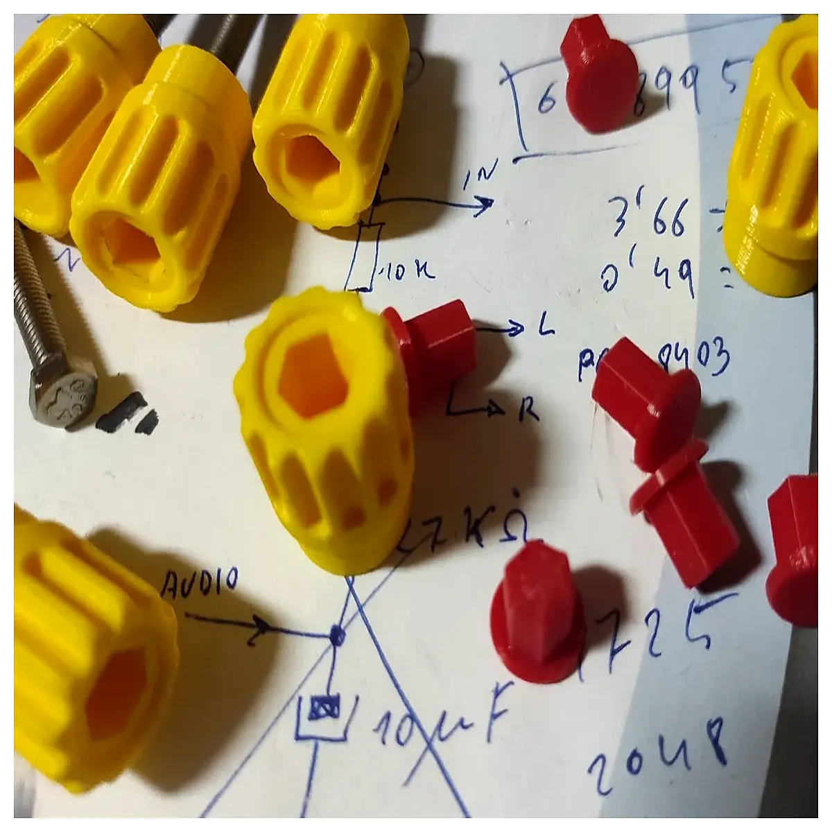 Various Screw Buttons Fasteners Furniture Hardware Decorative Screws Zipper Accessories Wholesale Supply